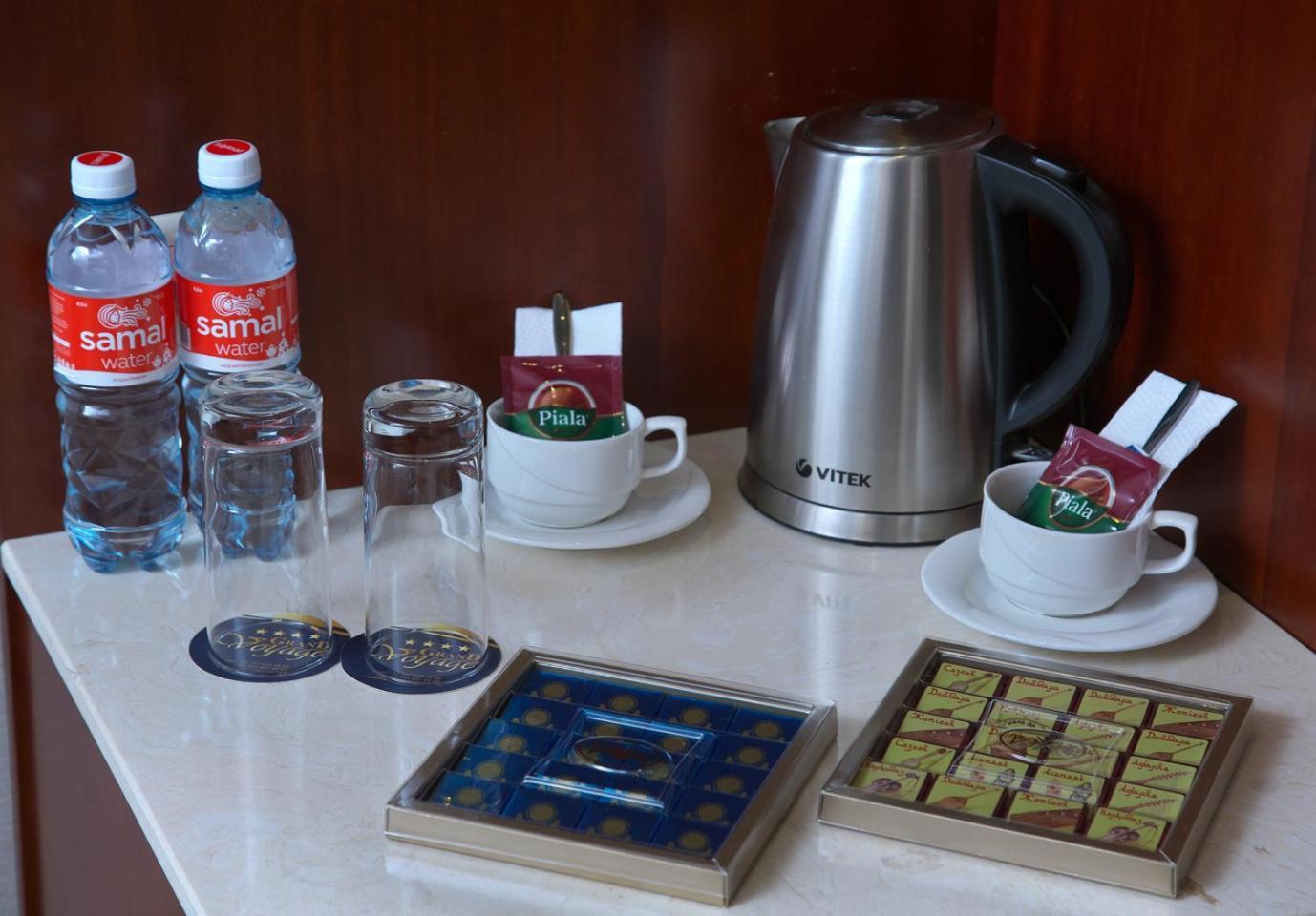 Grand Voyage Hotel Almaty Bagian luar foto