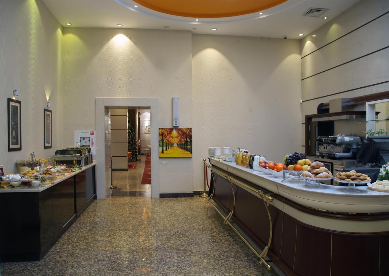 Grand Voyage Hotel Almaty Bagian luar foto