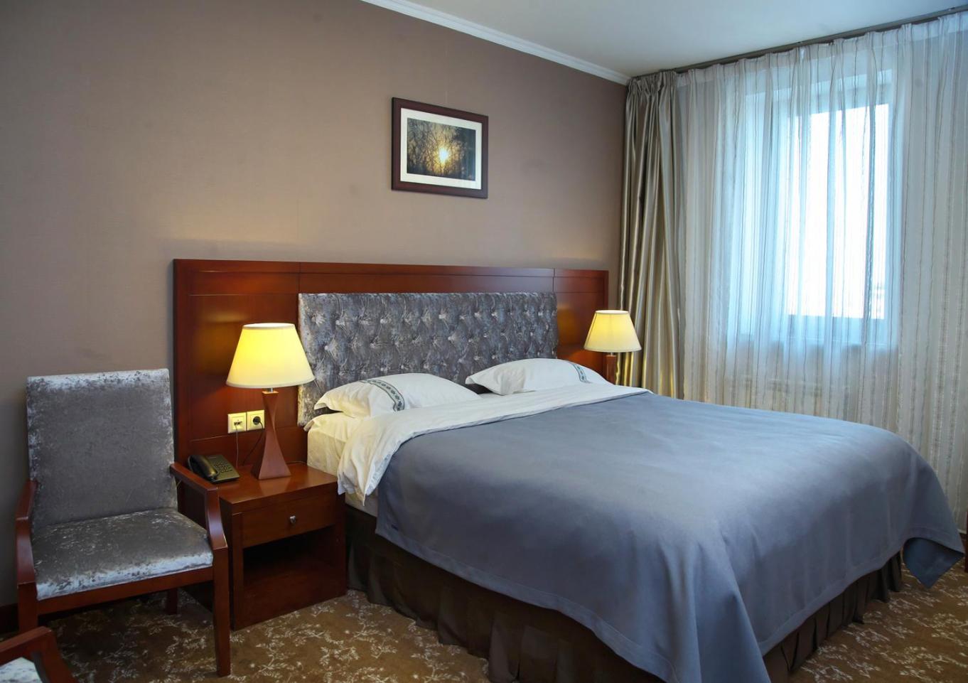 Grand Voyage Hotel Almaty Bagian luar foto