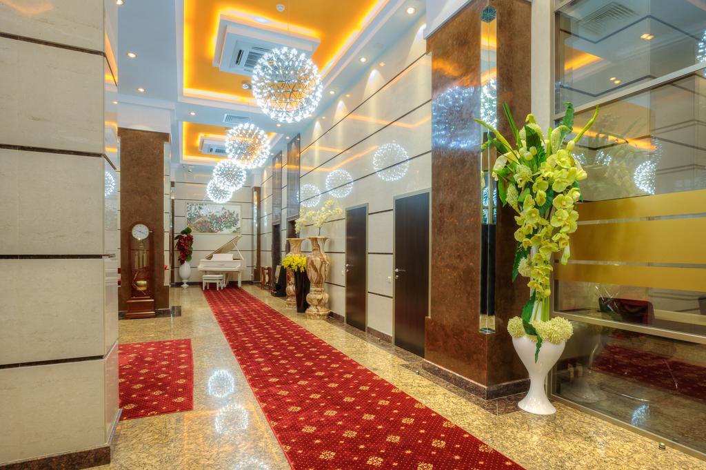 Grand Voyage Hotel Almaty Bagian luar foto
